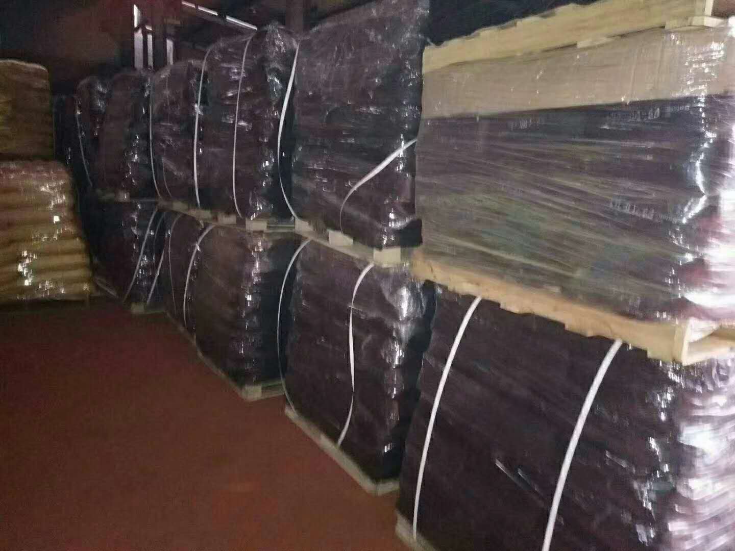 炭黑廠家，廣西炭黑，南寧黑粉，色素炭黑，玻璃膠專用炭黑