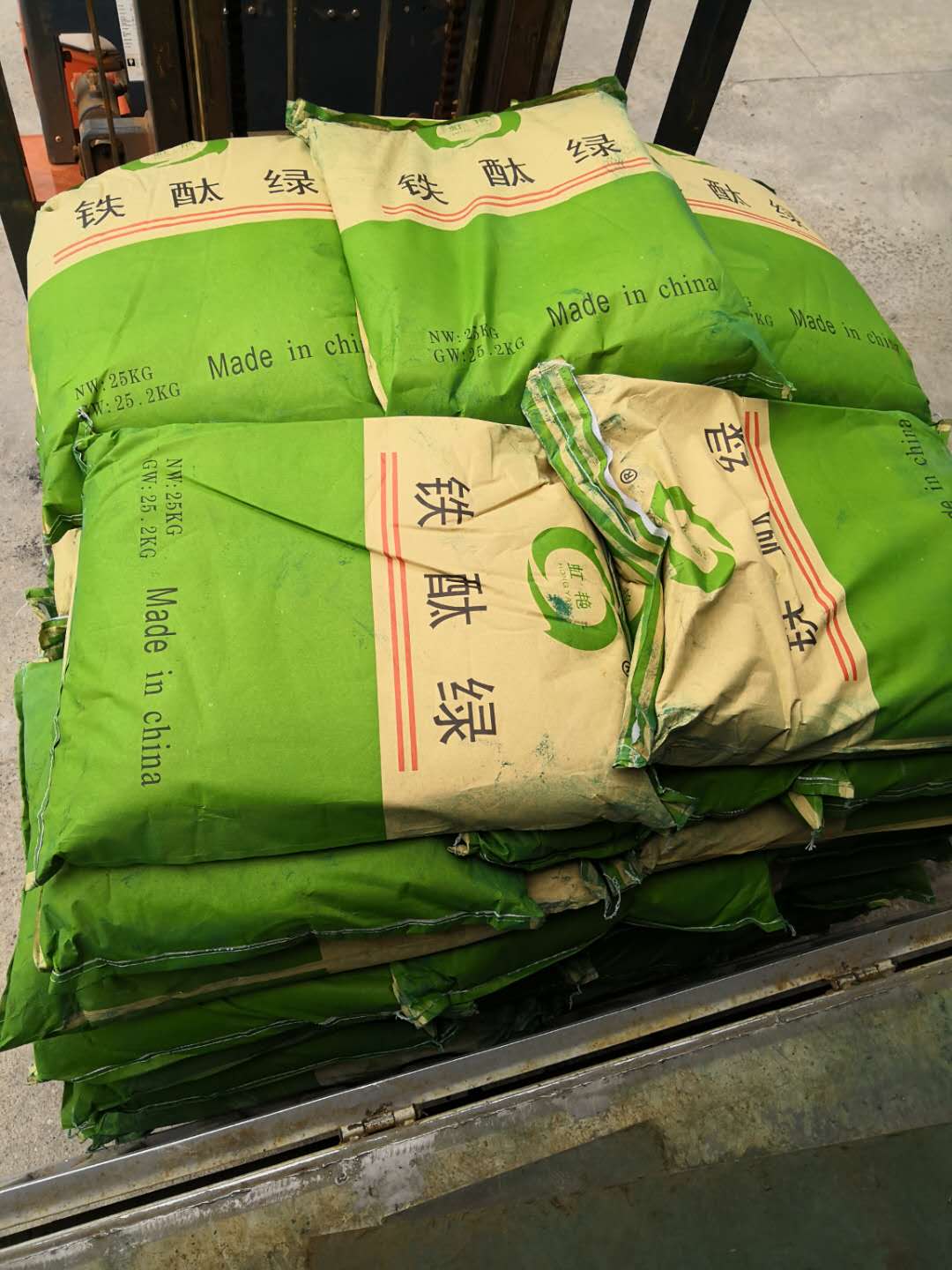 顏料綠，地坪綠，耐磨地坪，耐曬綠，氧化鐵綠，